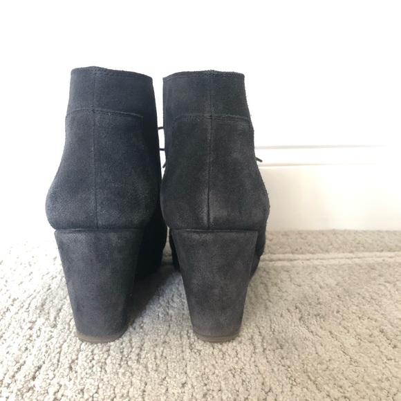 Blondo Women’s Waterproof Wedge Boories - Picture 5 of 6